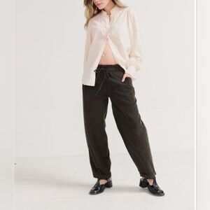Hatch the Jude pant in green courduroy, 2 (medium)